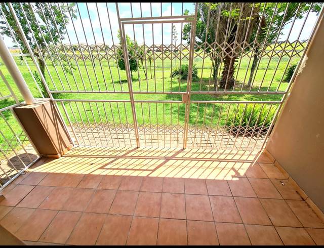 2 BEDROOM APARTMENT FOR SALE IN CASHAN